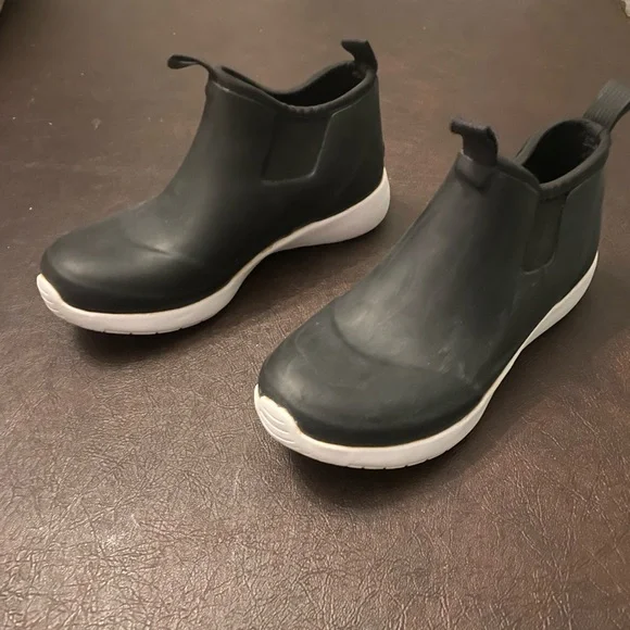 Chooka Waterproof Neoprene Slip On Ankle Boot - Picture 3 of 5